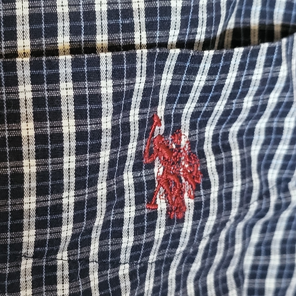 U. S. Polo Men's Plaid Front-centered buttons Plaid, Colors: blue & white Size:L